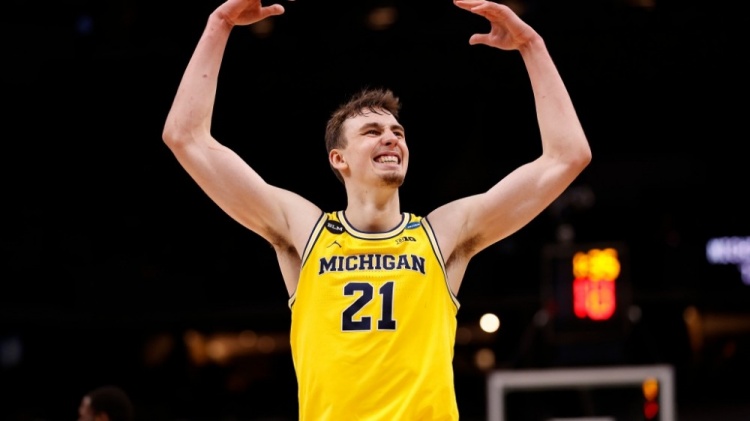 比赛的前2 比赛的前2